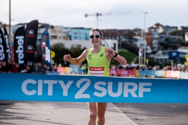 Leanne Pompeani won the womens race at the 2022 City2Surf Photo Chris Huang2